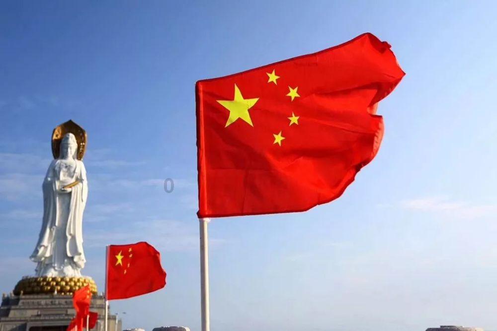 老公只是在客厅侧面装了个家庭影院，小区的业主都跑来我家参观